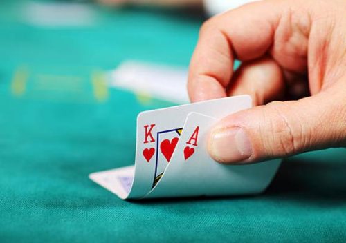 Strategies to enjoy mega888 jackpot games while minimizing potential risks.
