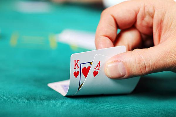 Strategies to enjoy mega888 jackpot games while minimizing potential risks.