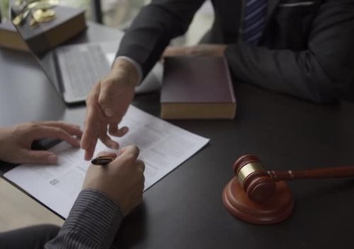 Pursuing Compensation After a Truck Accident Legal Experts in Beverly Hills