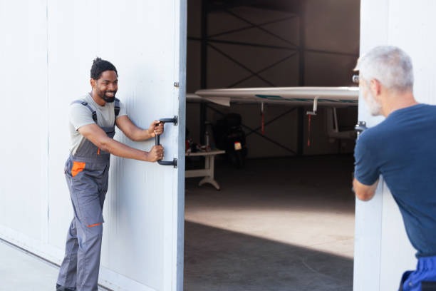 How Emergency Garage Door Repairs Prevent Security Risks